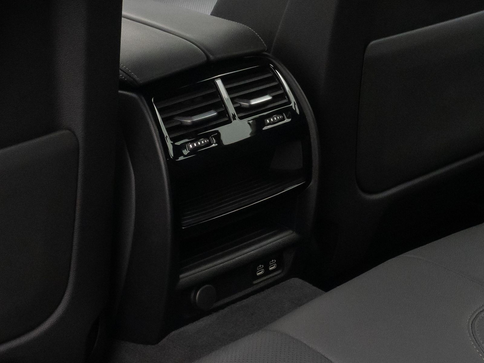 Fahrzeugabbildung BMW 530e M Sport Laser HUD DAB Komfort Alarm 19Zoll