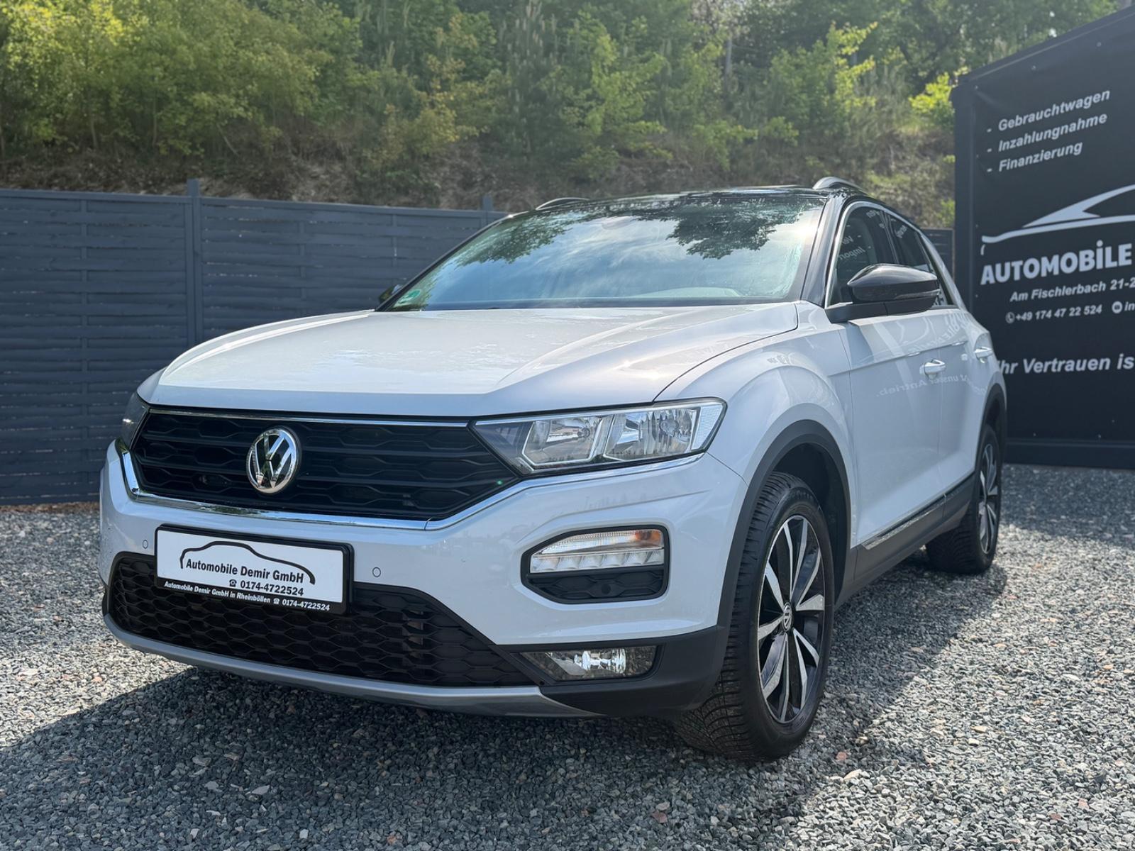 Volkswagen T-Roc Style/PANO/AHK/NAVI/BT/SHA/SHZ/