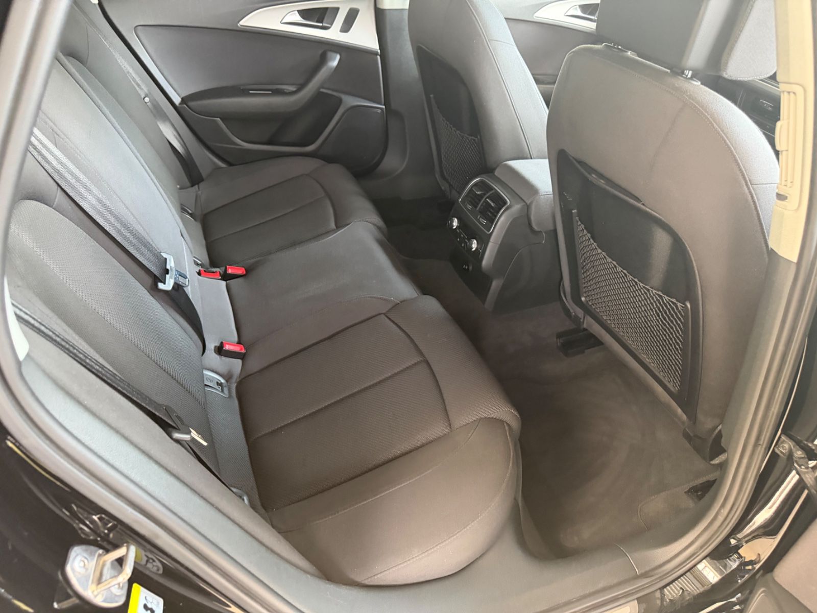 Fahrzeugabbildung Audi A6 Avant 2.0 TDI ultra