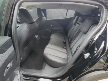 Peugeot 408 - 8