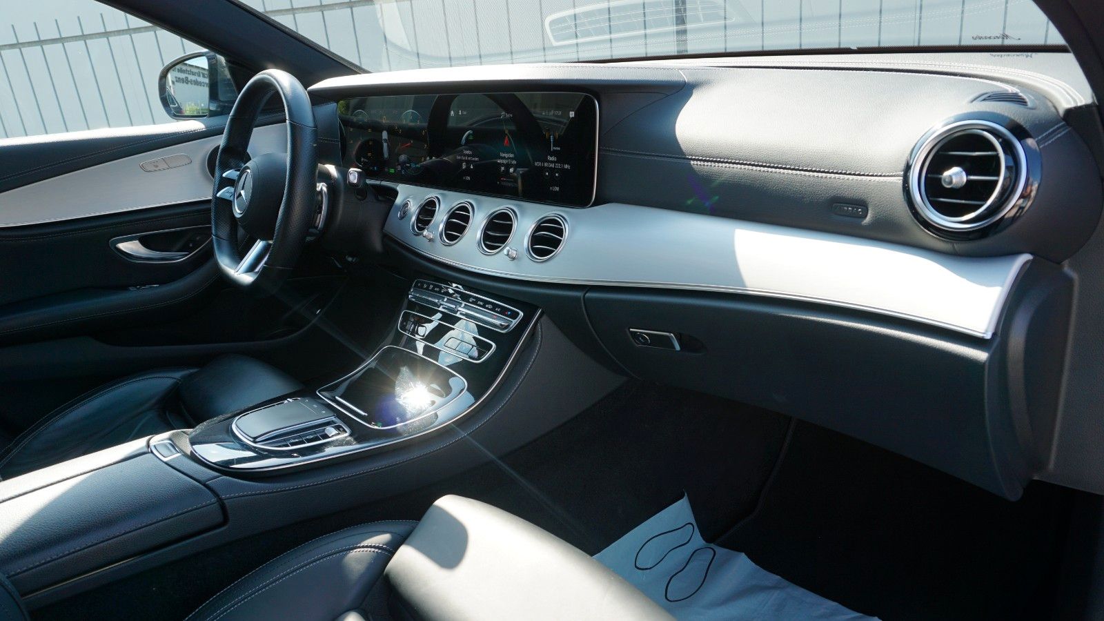 Fahrzeugabbildung Mercedes-Benz E 450 E T-Modell E 450 4Matic, AMG Line, Kamera