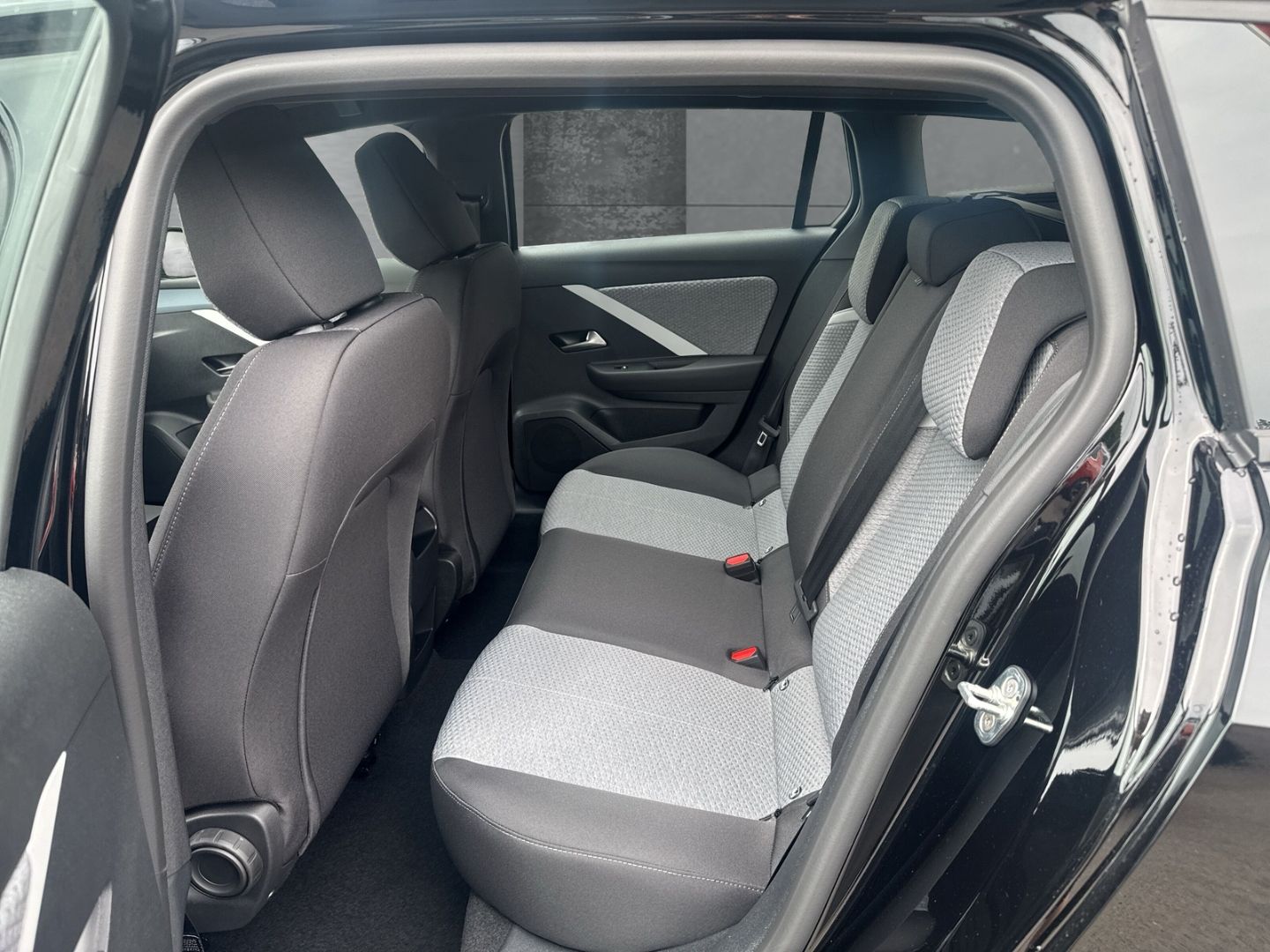 Opel Astra - Bild 9