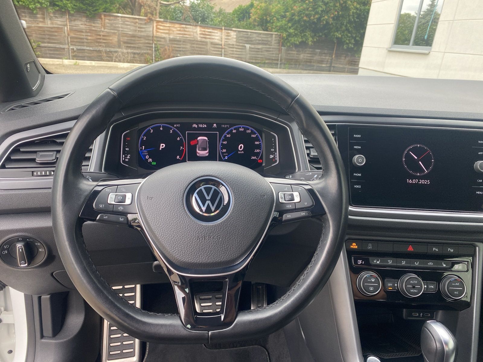 Volkswagen T-Roc - Bild 16