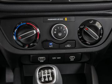 Hyundai i10 1.0 Select Navi Kamera Spurhalteassistent