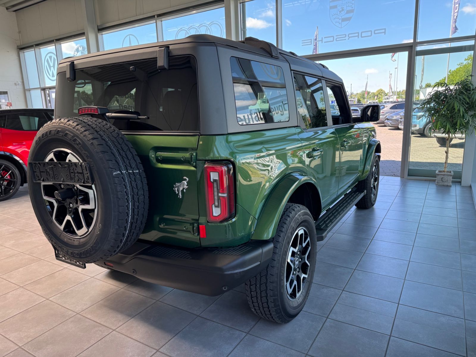 Fahrzeugabbildung Ford Bronco TG1 Outer Banks 4x4