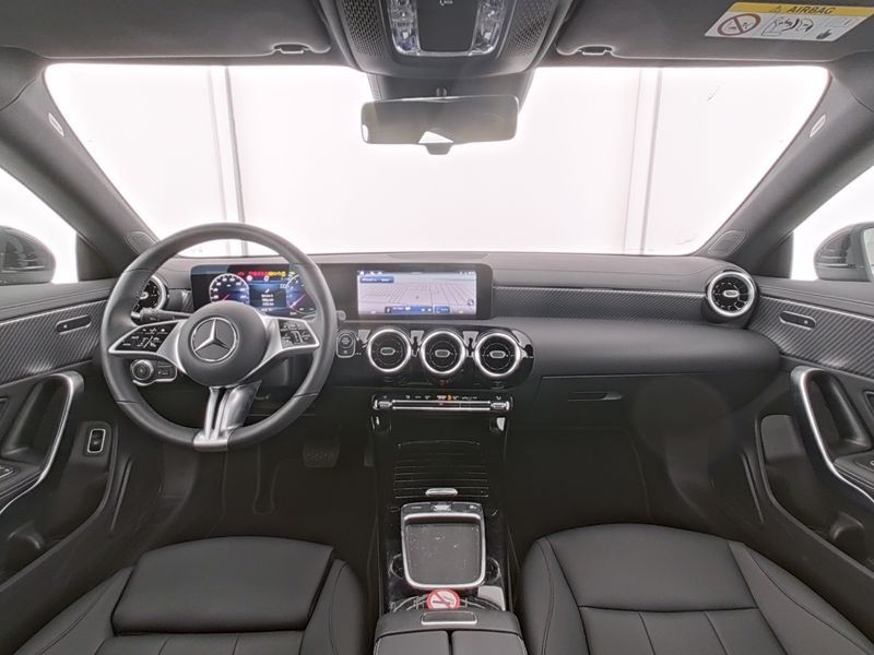 Fahrzeugabbildung Mercedes-Benz CLA 200 Progressive Line *LED*Kamera*CarPlay*SHZ