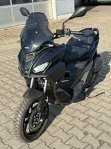 Aprilia SR-GT 125 *BLACK*USB* - APRILIA ROLLER SR 125