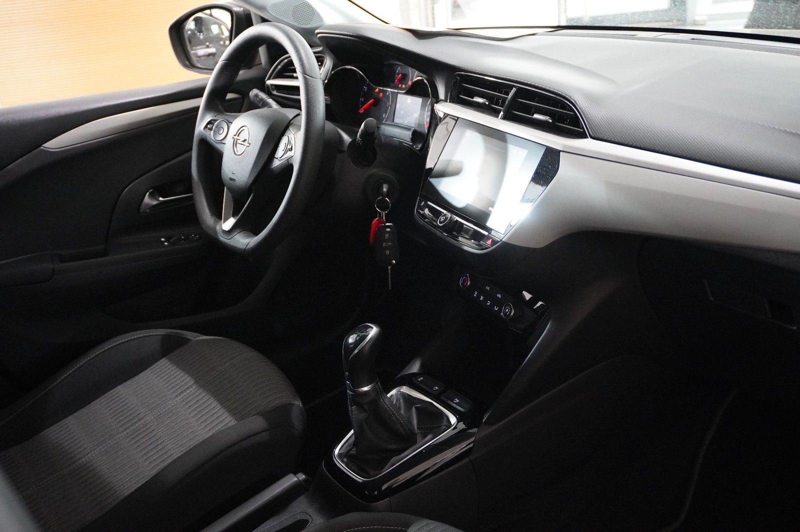 Fahrzeugabbildung Opel Corsa F 1.2 EDITION NAVI/TEMP/PDC/SPORT/DAB+