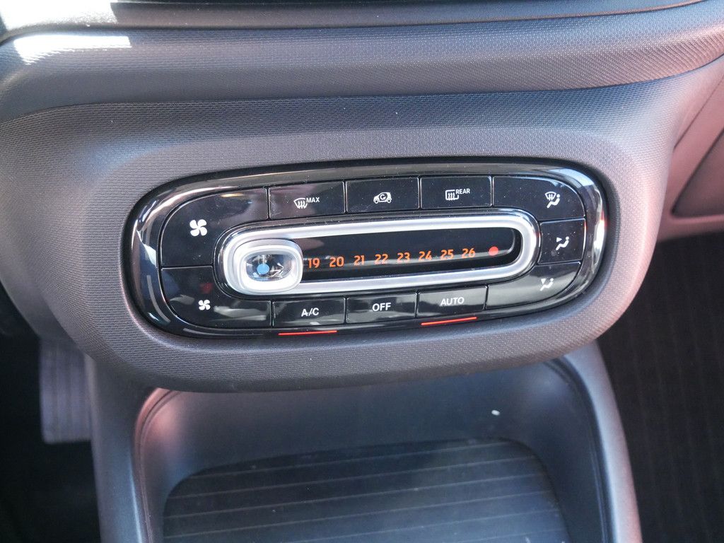 Fahrzeugabbildung Smart EQ forfour KLIMAAUTOMATIK
