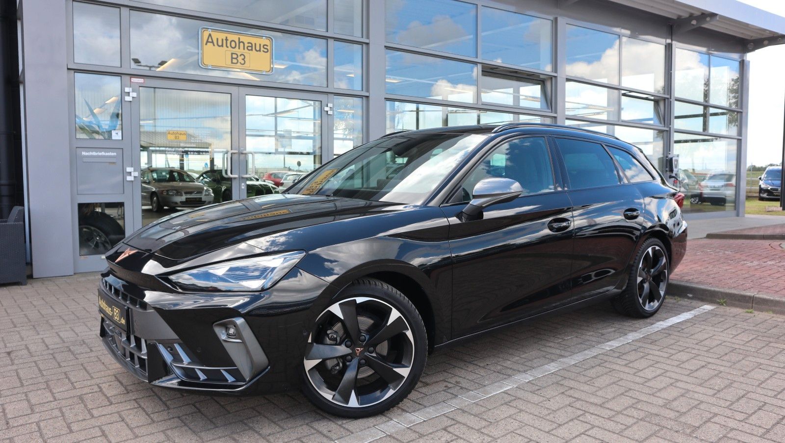 Gebrauchtwagen Cupra Leon Leon Sportstourer 1.5 eTSI LED Navi ACC Kamera in Bergen