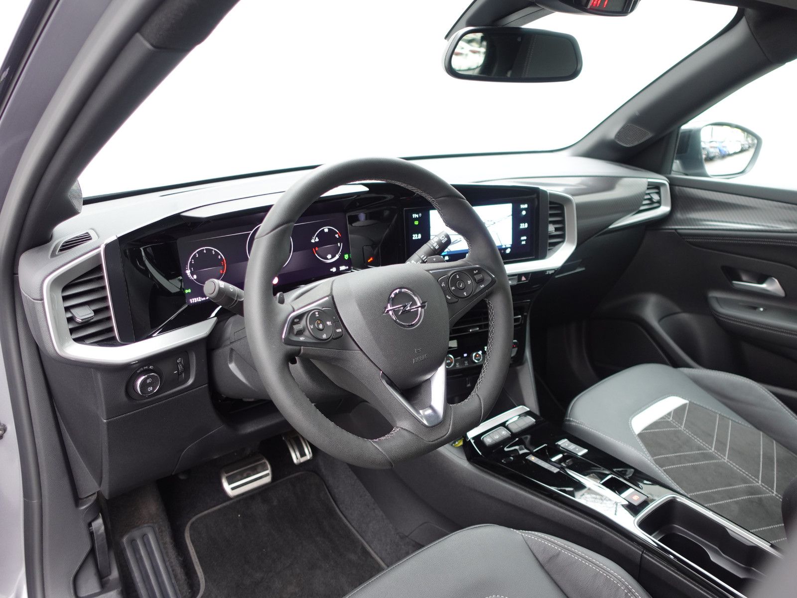 Fahrzeugabbildung Opel Mokka GS 1.2T AUTOMATIK,Navi,ACC,Sitzhzg,Kamera