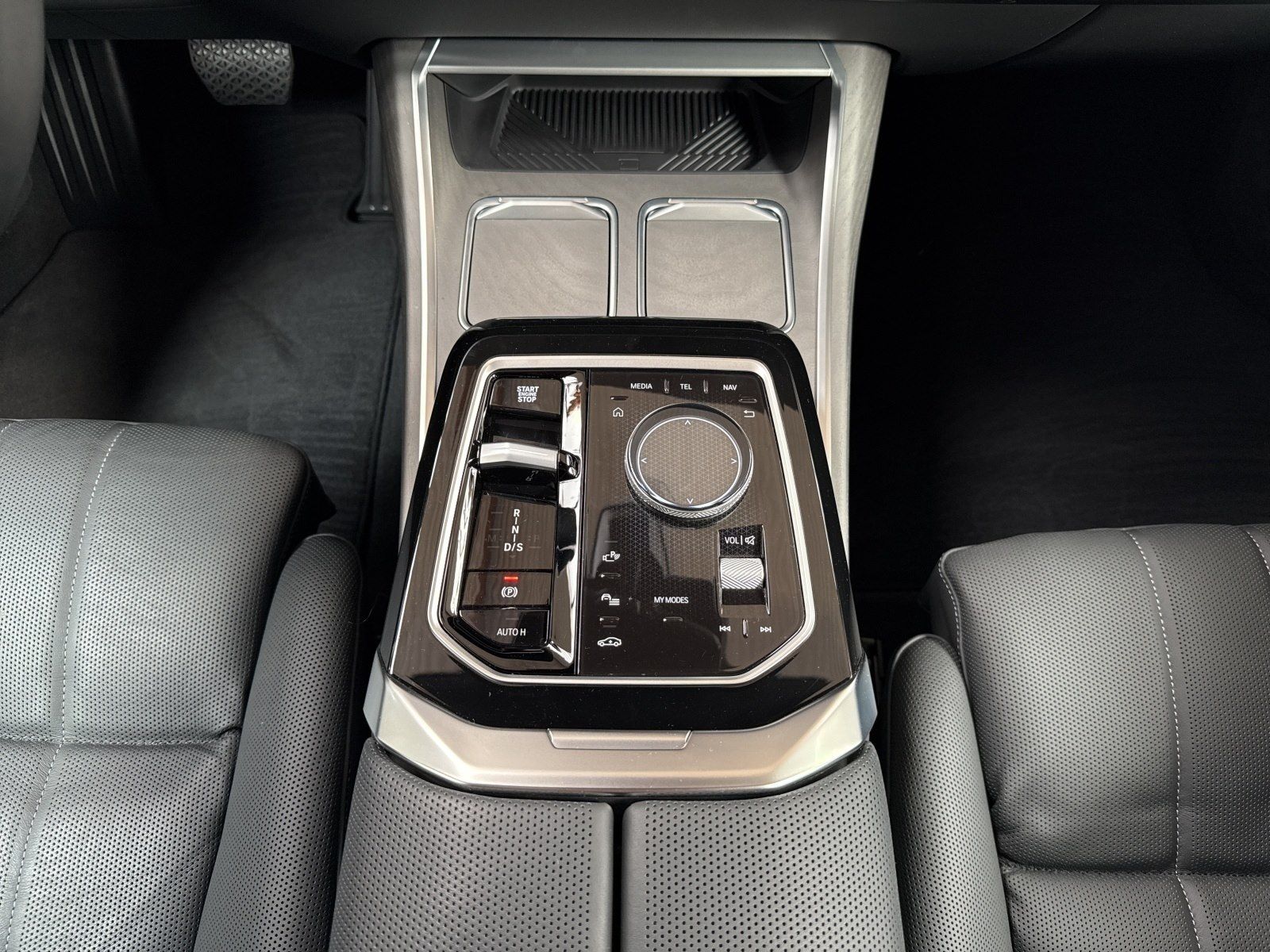 BMW 750 - Bild 13