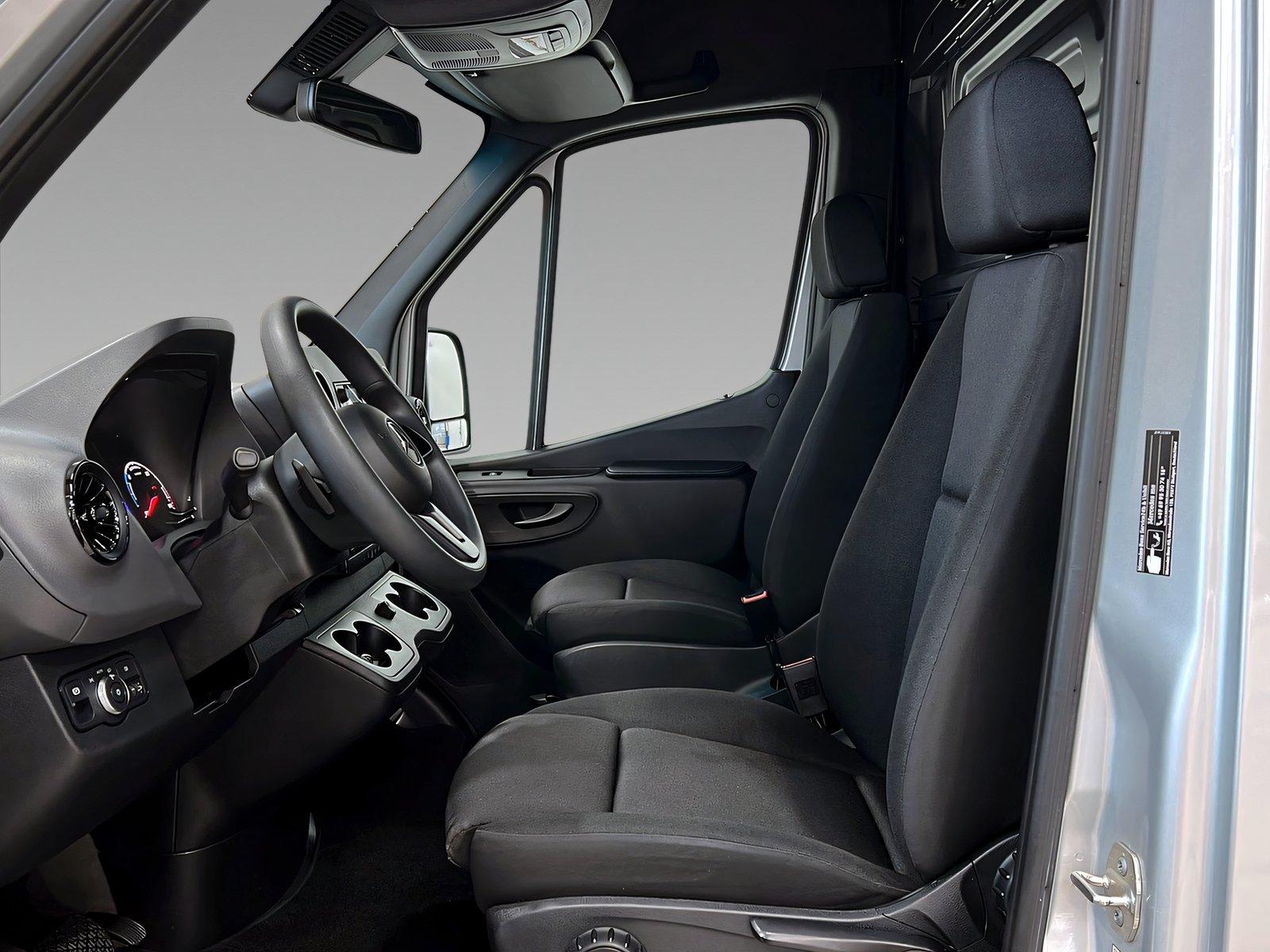 Mercedes-Benz eSprinter Kasten 312 L2H2 Kamera+Warnleuchten
