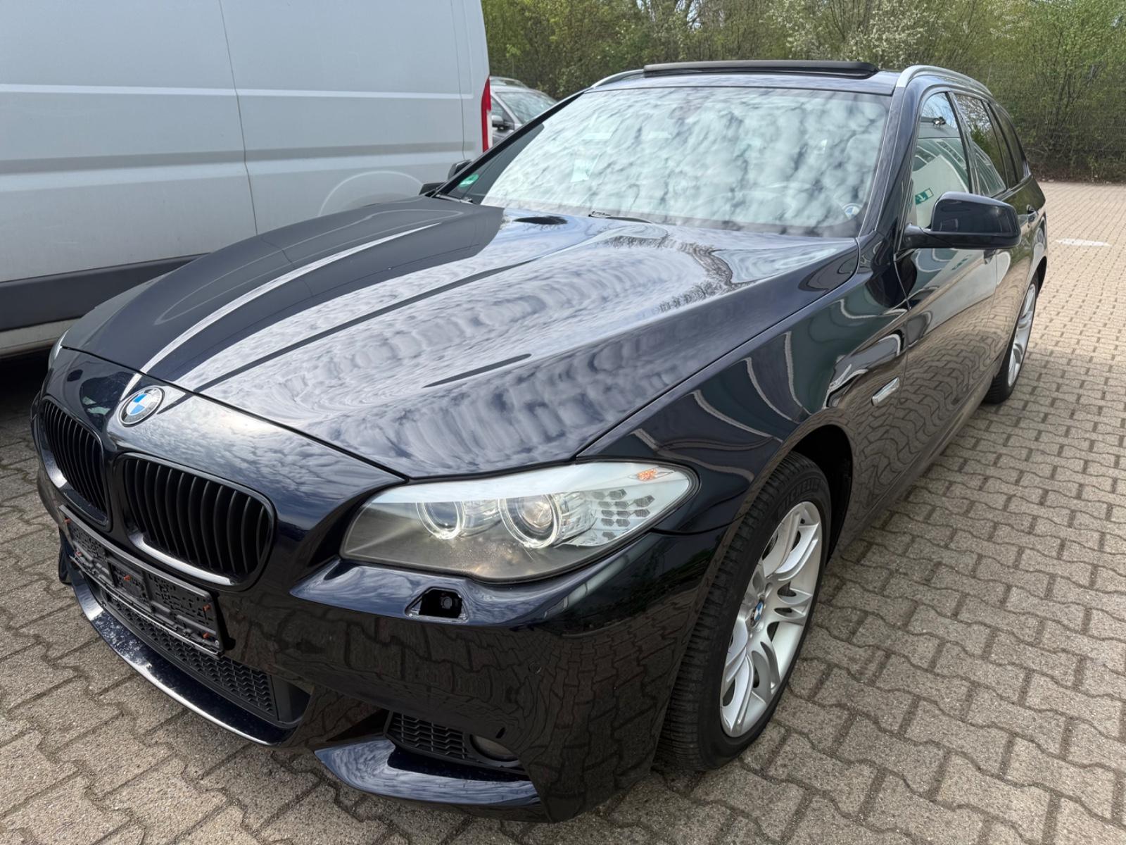 BMW 535d xDrive M-Paket Panorama Navi Leder Xenon