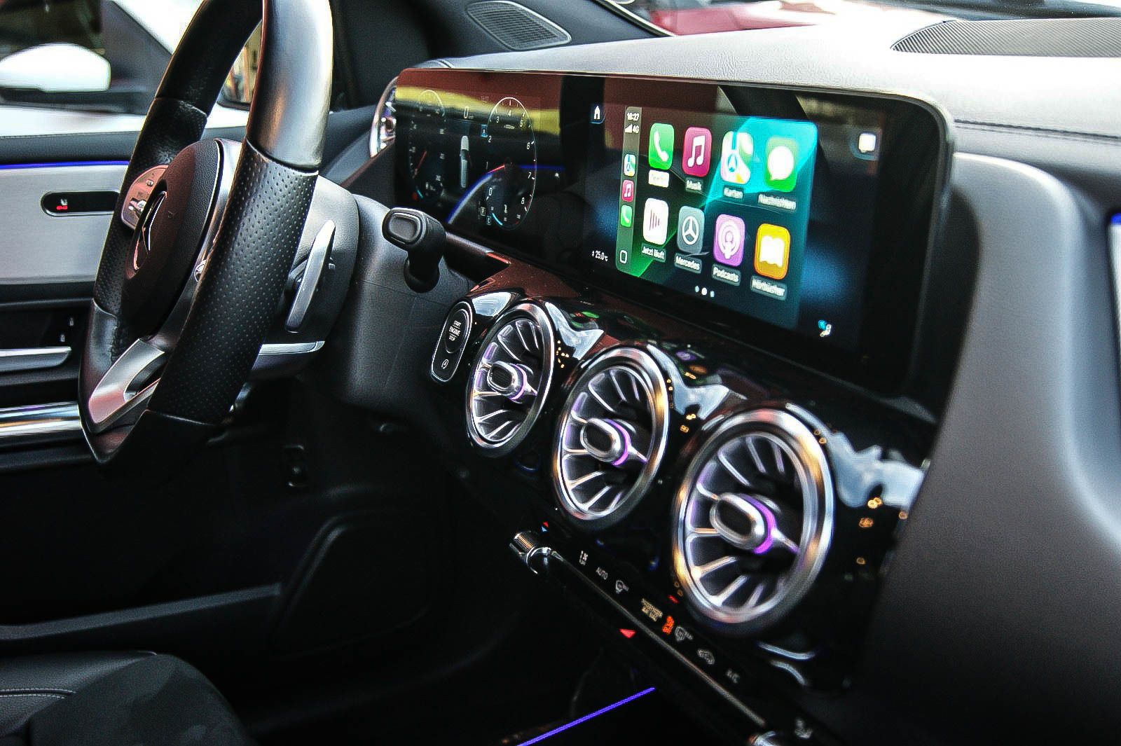 Fahrzeugabbildung Mercedes-Benz B 180 Edition AMG-LINE ANHÄNGERKPPLG NIGHT-PAKET