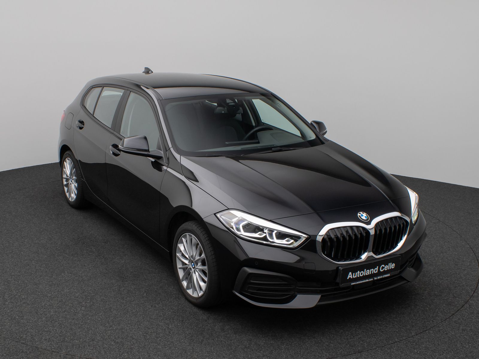 Fahrzeugabbildung BMW 118i PDC DAB CockPitPro AHKFernlichtassistent