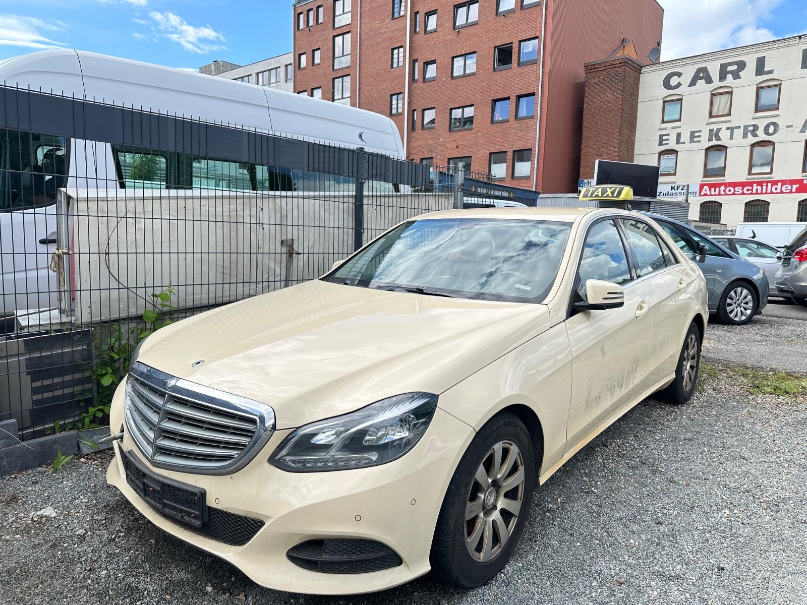 Mercedes-Benz E 200 Bluetec /Navi/Automatic/Euro 6
