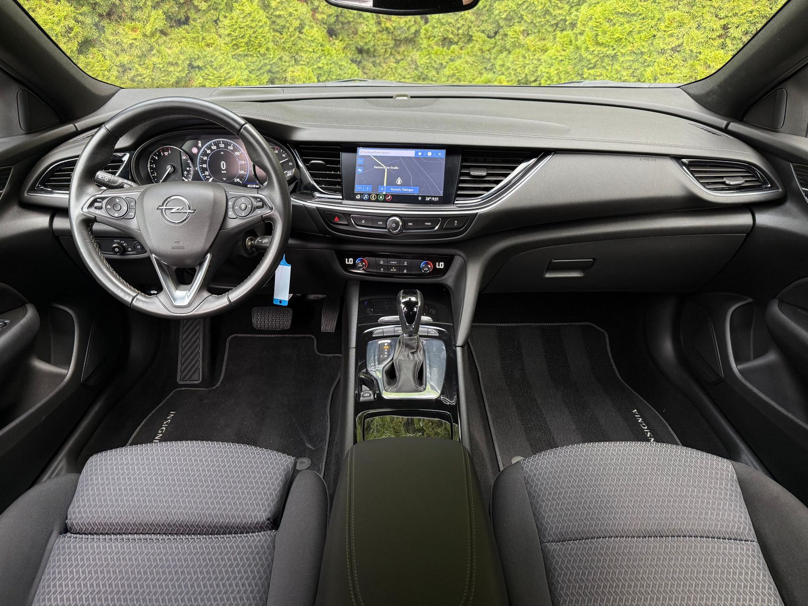 Fahrzeugabbildung Opel Insignia 2.0CDTI Aut. Elegance ILUX+NAV+KAM+CARP