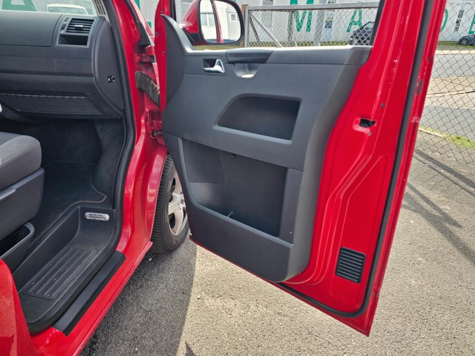 VOLKSWAGEN T5 MULTIVAN 2.0 TDI 140CH - BVM - CHAUFFAGE AUXILLIAIRE - TOIT OUVRANT - 1ERE MAIN - DISTRIBUTION NEUVE