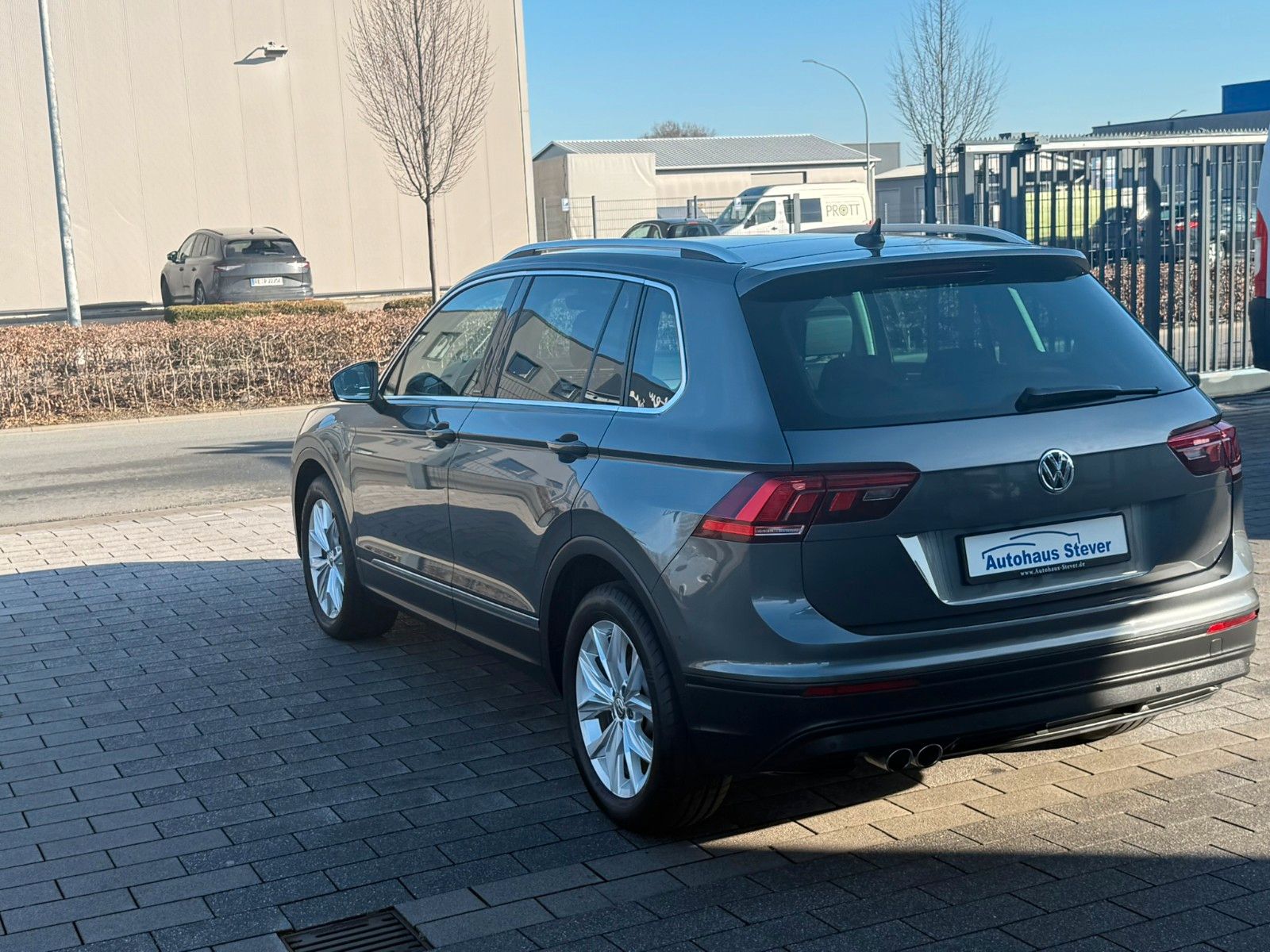 Fahrzeugabbildung Volkswagen Tiguan IQ.DRIVE Start-Stopp