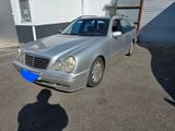 Mercedes-Benz E 270 CDI T AVANTGARDE Avantgarde - Mercedes-Benz E 270 aus 2002: Cdi