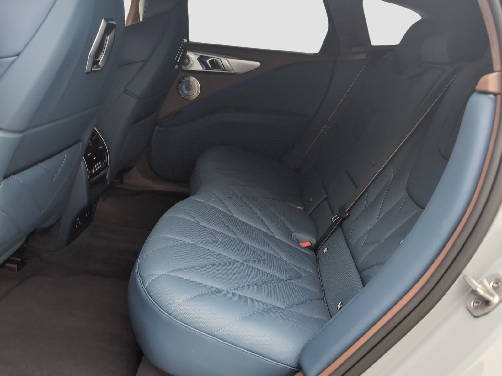 BMW XM - Bild 9