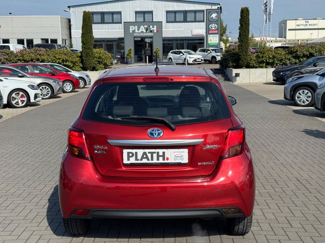Toyota Yaris  Comfort Hybrid