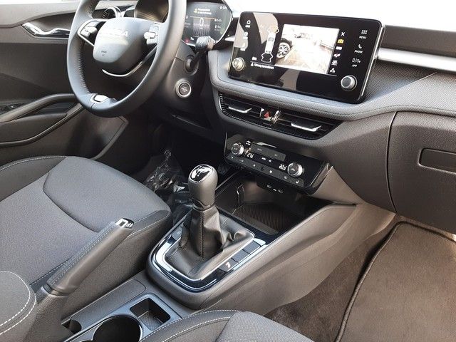 Fahrzeugabbildung Skoda Fabia Tour 1.0TSI Winterpaket LED PDC 130Jahre