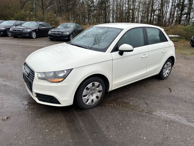 Audi A1 1.6 TDI Sportback attraction 5-doors