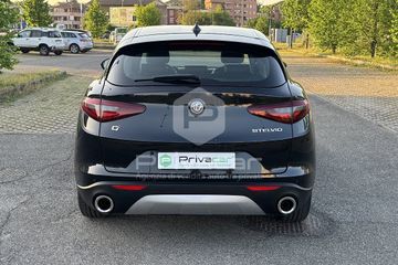 Alfa-Romeo Stelvio - 7