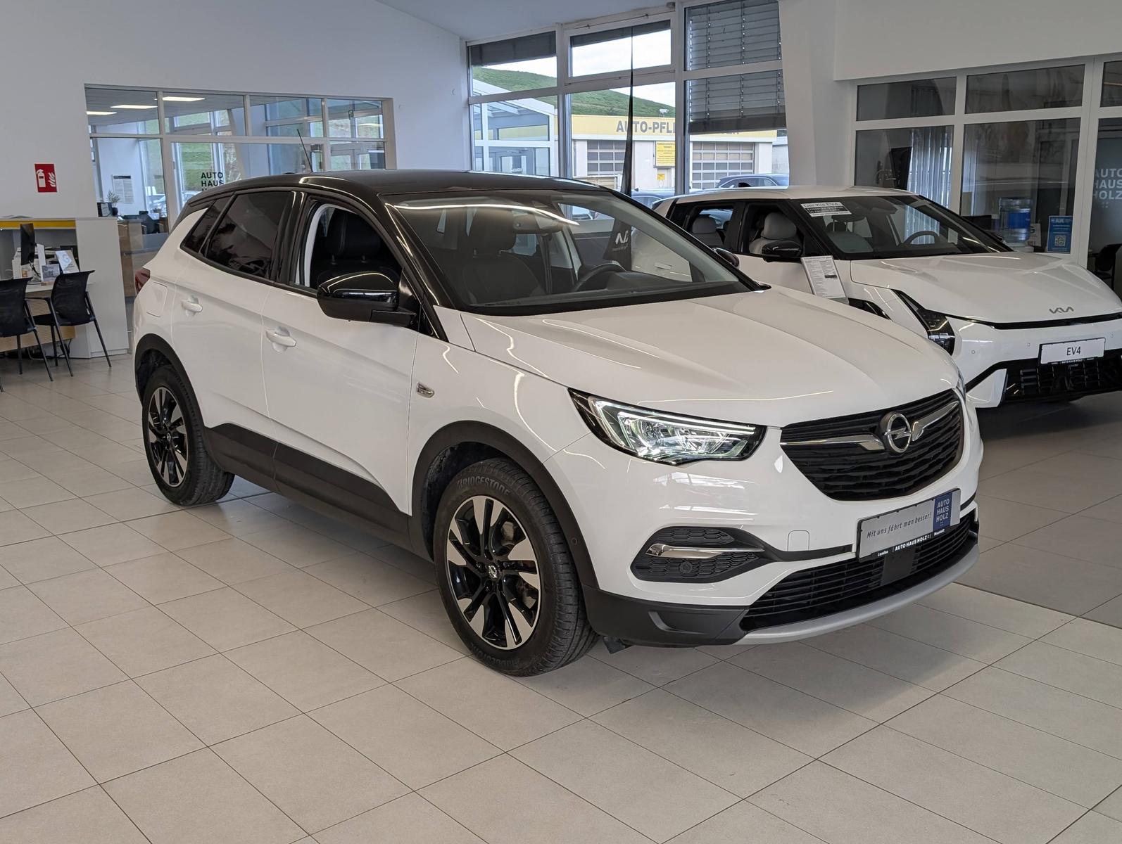 Opel Grandland 1.2 Elegance Keyless LED Parkassist