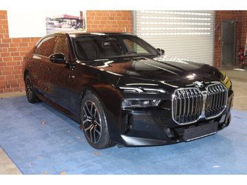 BMW 740 - 5