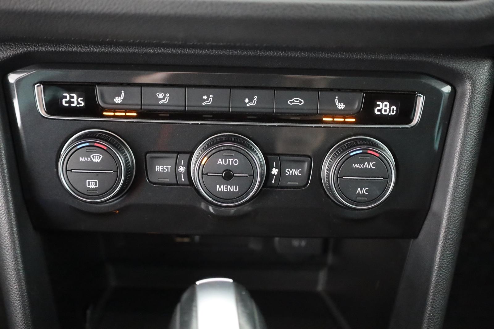 Volkswagen Tiguan 1.5 TSI DSG R-Line LED Navi Kamera AHK, миниатюра 12