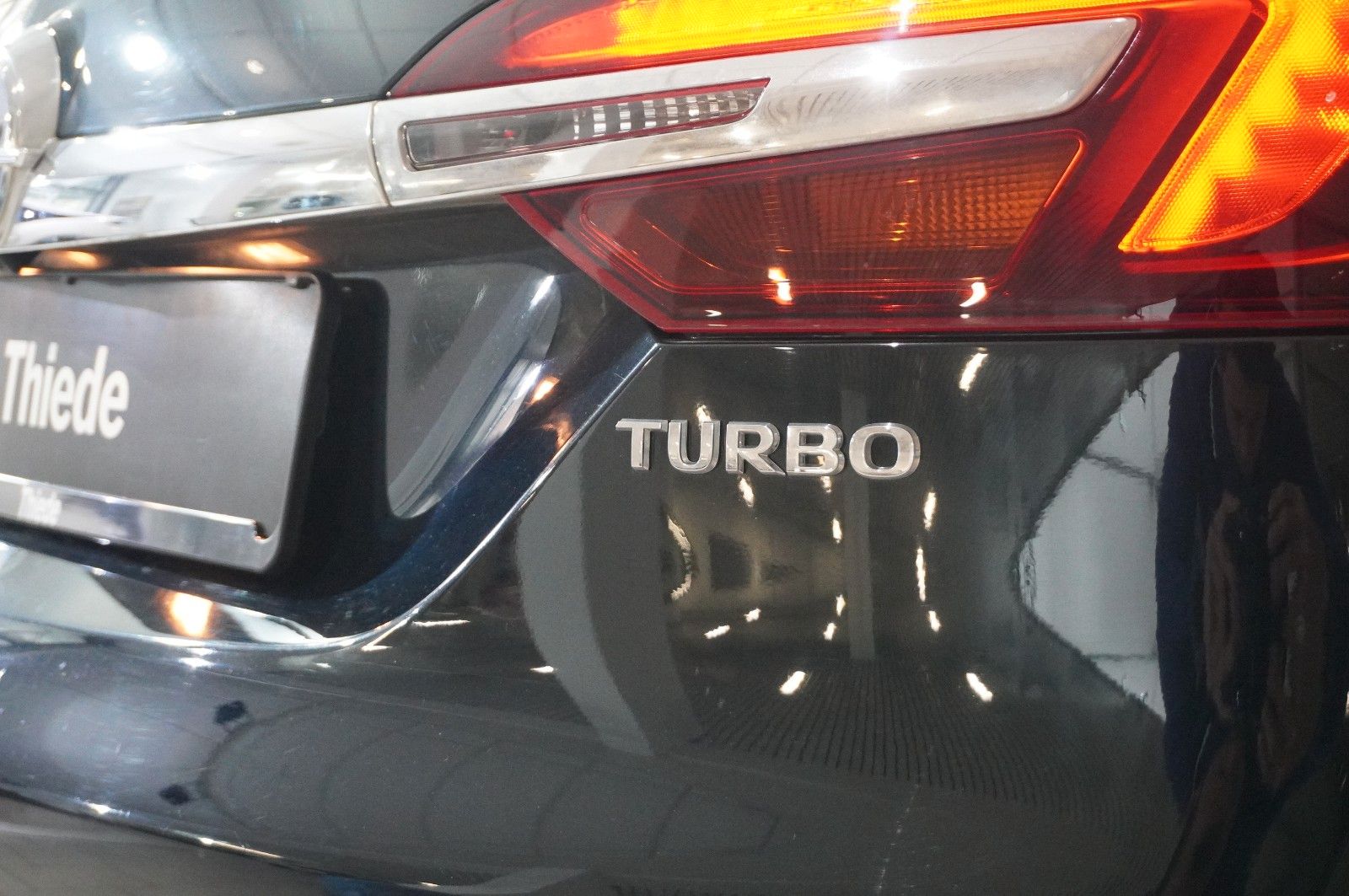 Fahrzeugabbildung Opel Insignia A ST 1.6 INNOVATION NAVI/LED/KAMERA/AHK