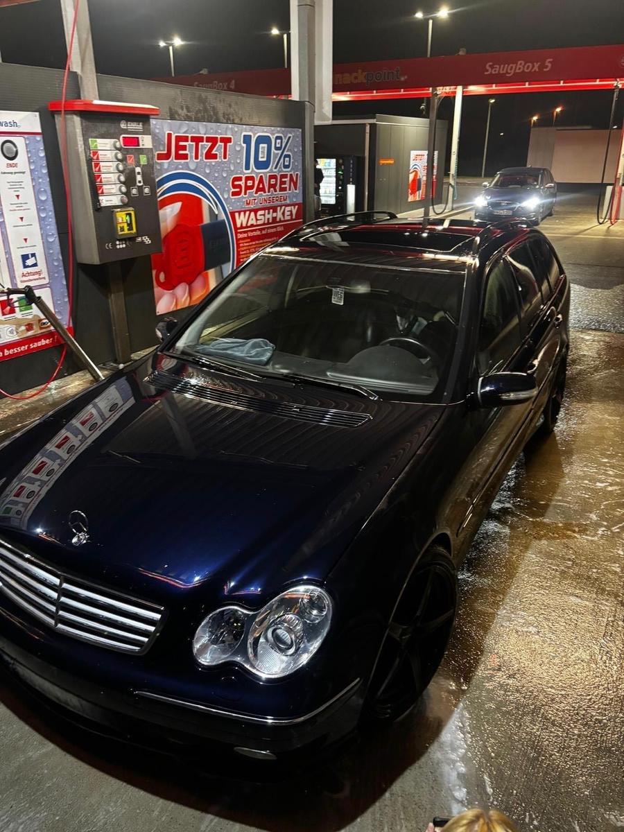 Mercedes-Benz C320 2005 — photo 6