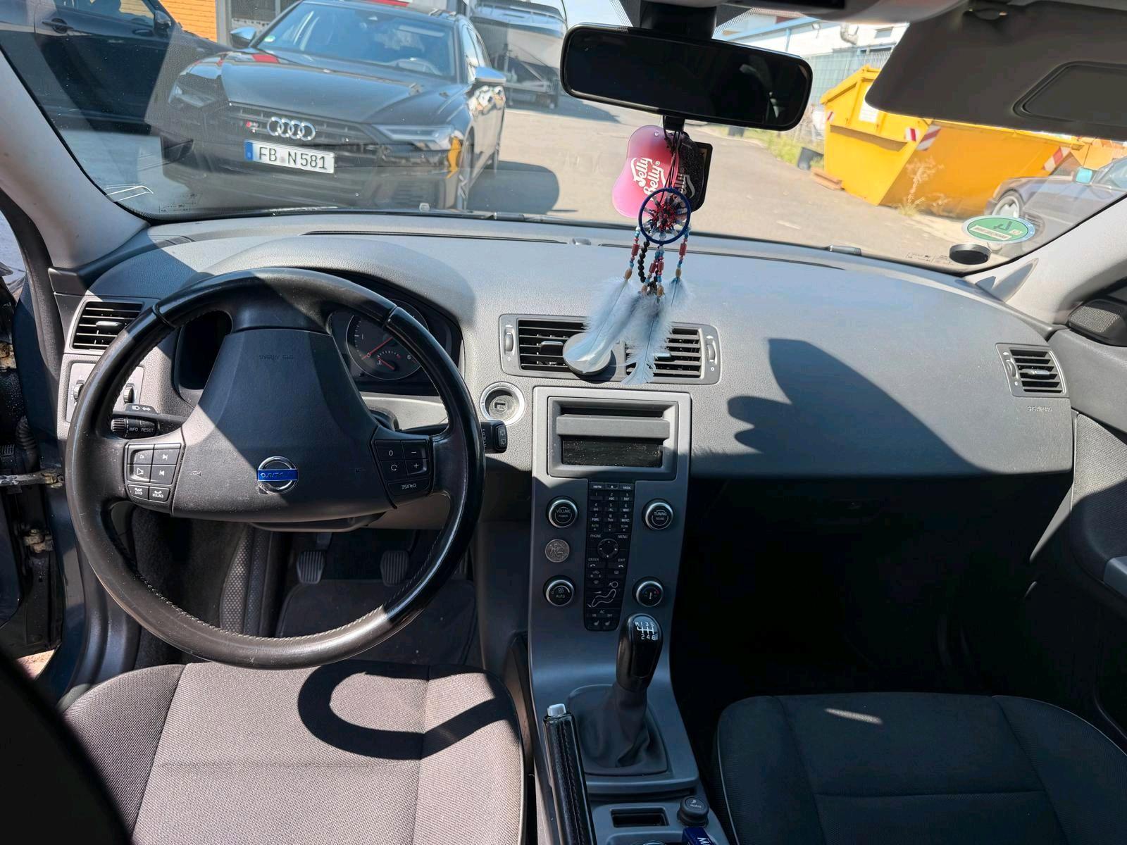 Volvo V50 2011 — photo 12