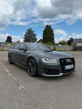 Audi S8 4.0 TFSI plus tiptronic quattro - wie NEU - graue Audi S8