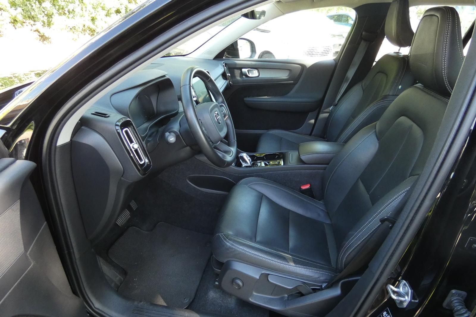 Volvo XC40 T3 Inscription #LEDER #DAB+ #AHZV #LED foto 10