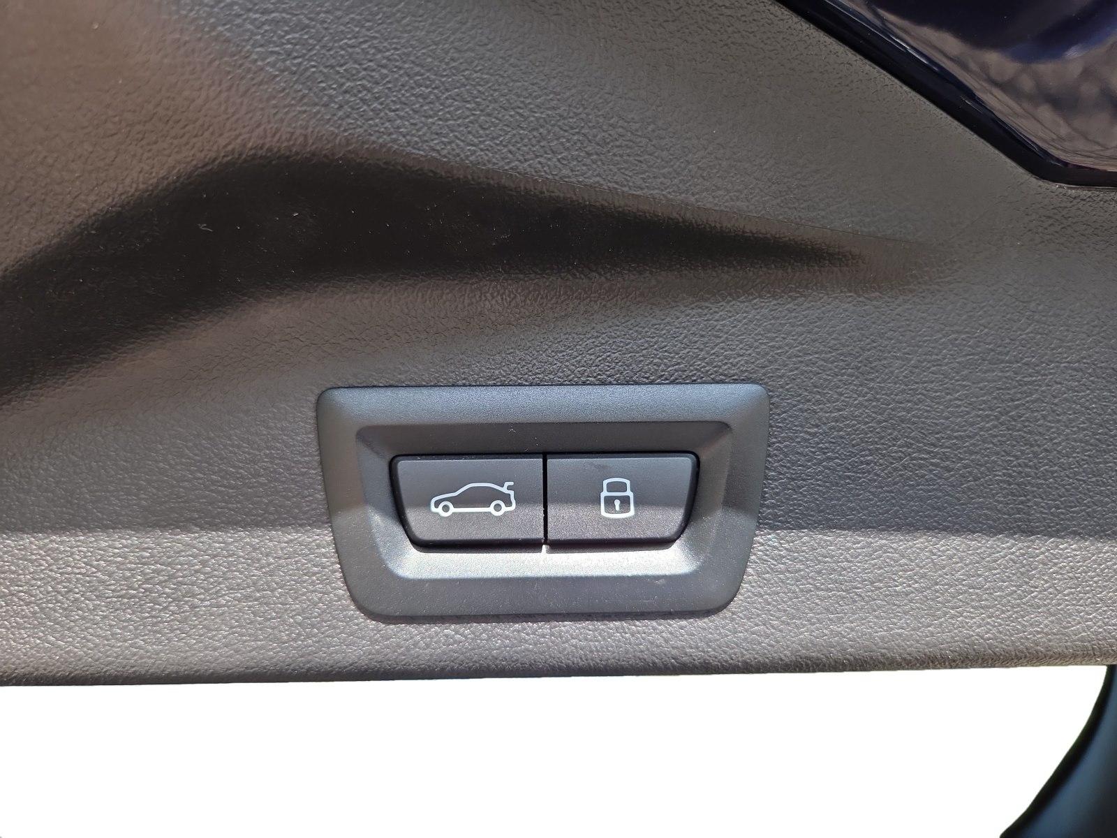 BMW X5 xDrive30d AHK Laser HEAD-UP SITZBELÜFT PANO