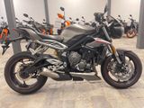 Triumph Street Triple 765 RS *silber* Modell 2017 - TRIUMPH TR2