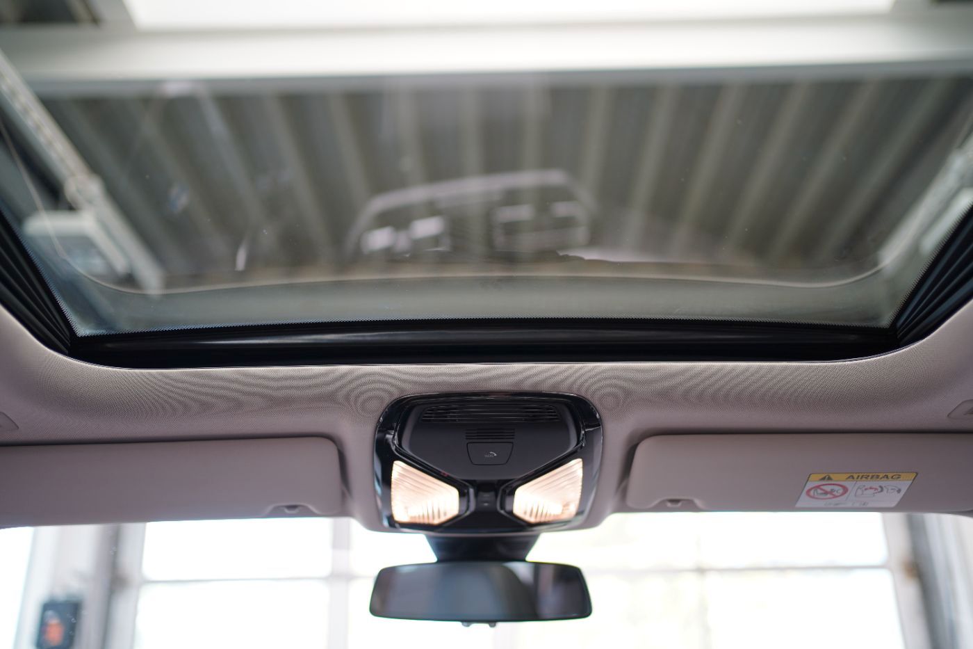 Fahrzeugabbildung BMW 330i Advantage +AHK+Glasdach+Head Up+Laserlicht+