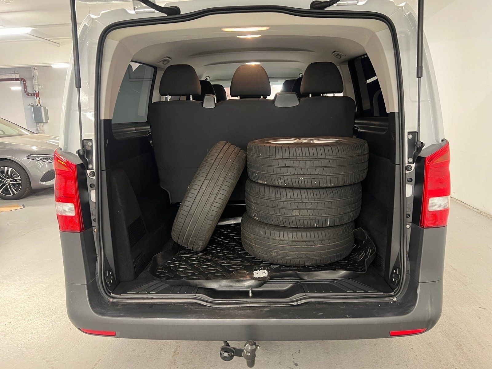 Fahrzeugabbildung Mercedes-Benz Vito 114 CDI Tourer PRO Extralang*AHK*Navi*SHZ*
