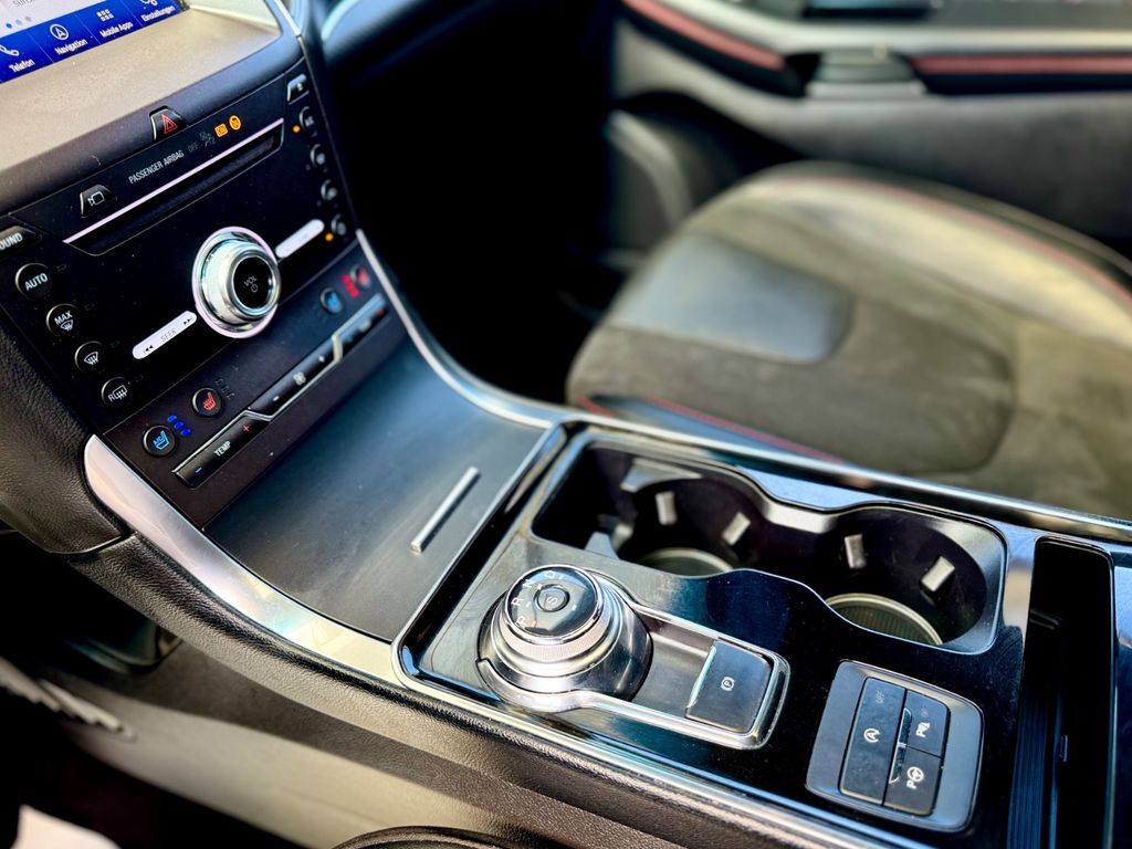 Ford Edge ST-Line 4x4 Aut. PANO RKAM NAVI AHK LED – Ansicht 16