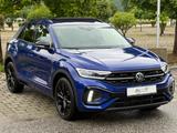 Volkswagen T-Roc TDI°R-Line°Pano°LED°ACC°AHK°IQ Drive° - VW T-Roc Gebrauchtwagen in Hannover