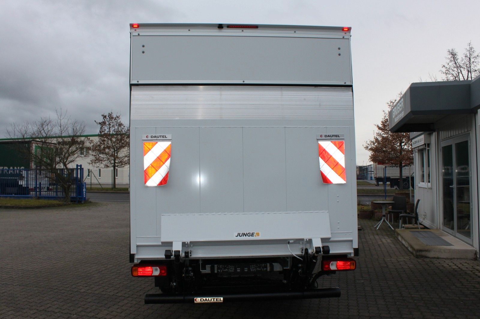 Fahrzeugabbildung Iveco Daily 38S14E E-Daily