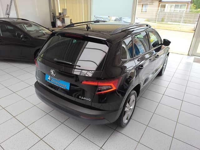 Fahrzeugabbildung SKODA Karoq 1.6 TDI SCR DSG Style LED NAVI KESSY SMART