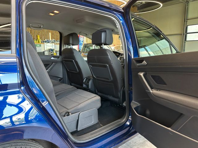 MYAUTOCENTER – Gebraucht- und Jahreswagen mit Werkstattservice in Pfaffenhofen Volkswagen Touran *1.HAND*Tempo*Klima*AHK*PDC*