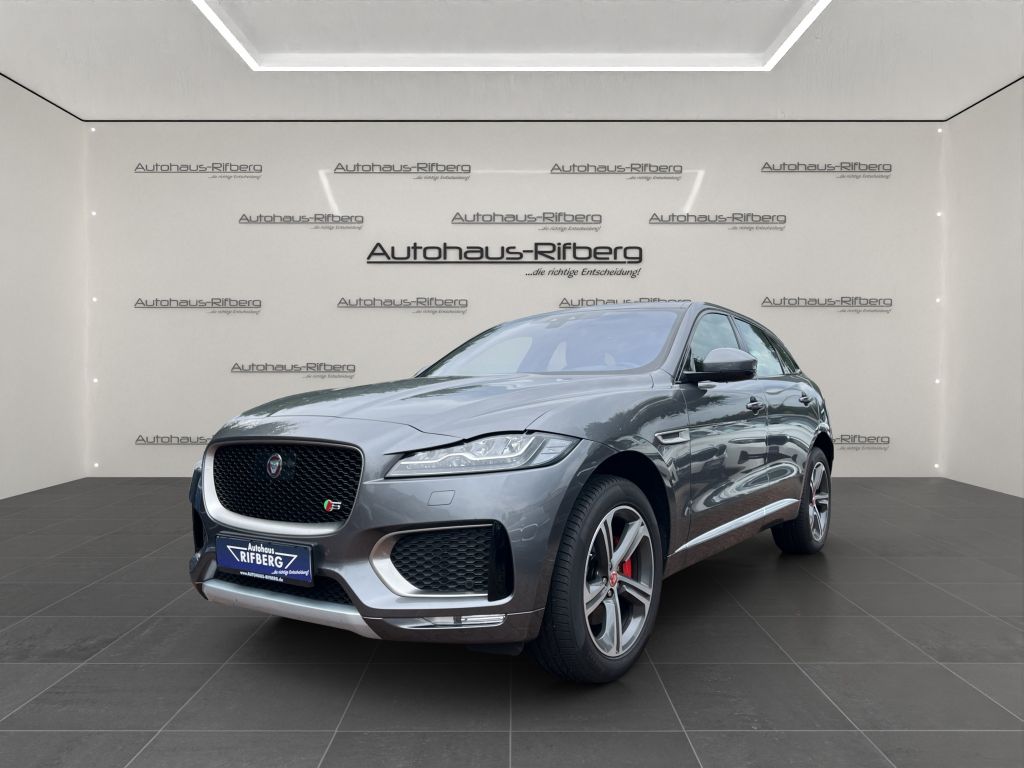 Jaguar F-Pace