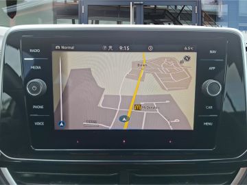 Volkswagen T-Roc R-Line 1.5 TSI °LED°Navi°RFK°ACC°SHZ°AAC°