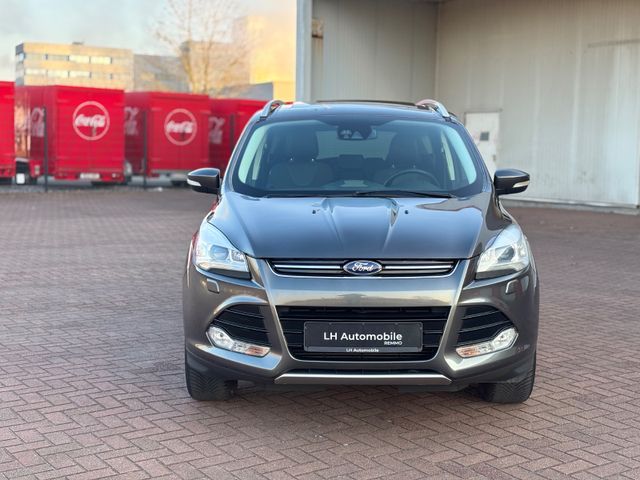 Ford Kuga Titanium Allrad Automatik Bi-Xenon AHK SHZ